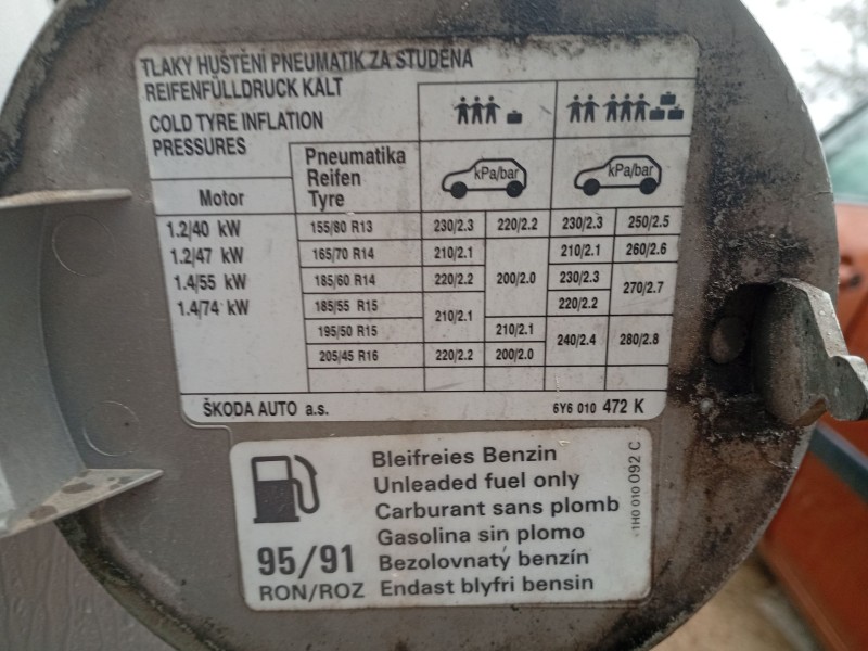 Recambio de tapa combustible para skoda fabia i (6y2) 1.2 referencia OEM IAM   