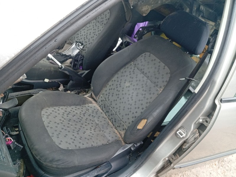 Recambio de asiento delantero izquierdo para skoda fabia i (6y2) 1.2 referencia OEM IAM   