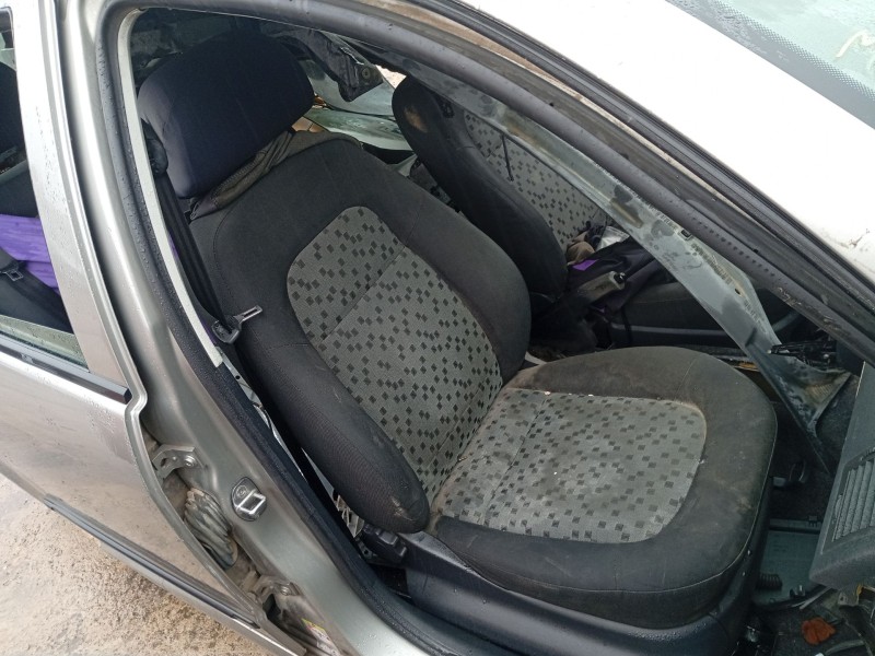 Recambio de asiento delantero derecho para skoda fabia i (6y2) 1.2 referencia OEM IAM   