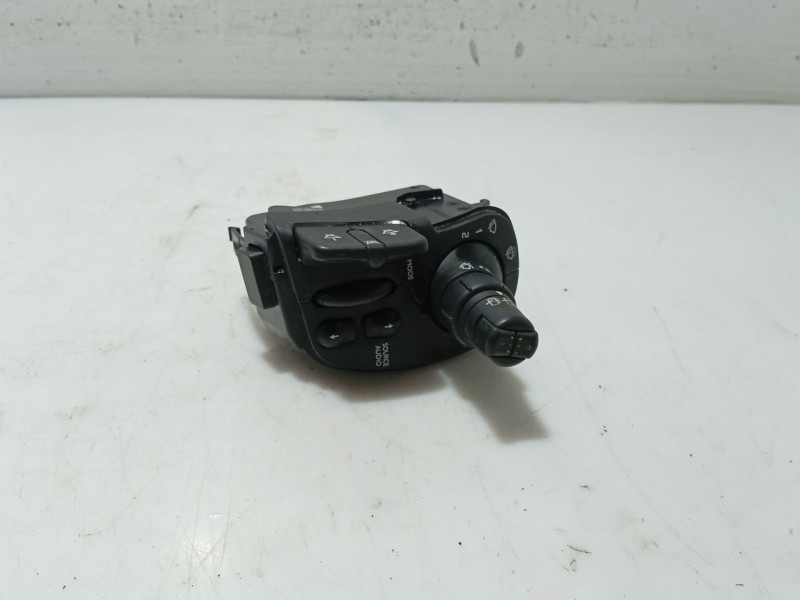 Recambio de mando limpia para renault modus referencia OEM IAM   