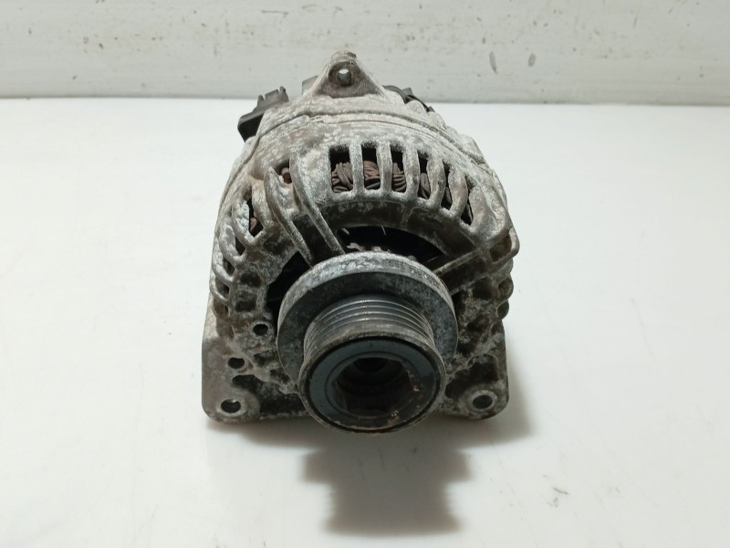 Recambio de alternador para renault modus referencia OEM IAM   