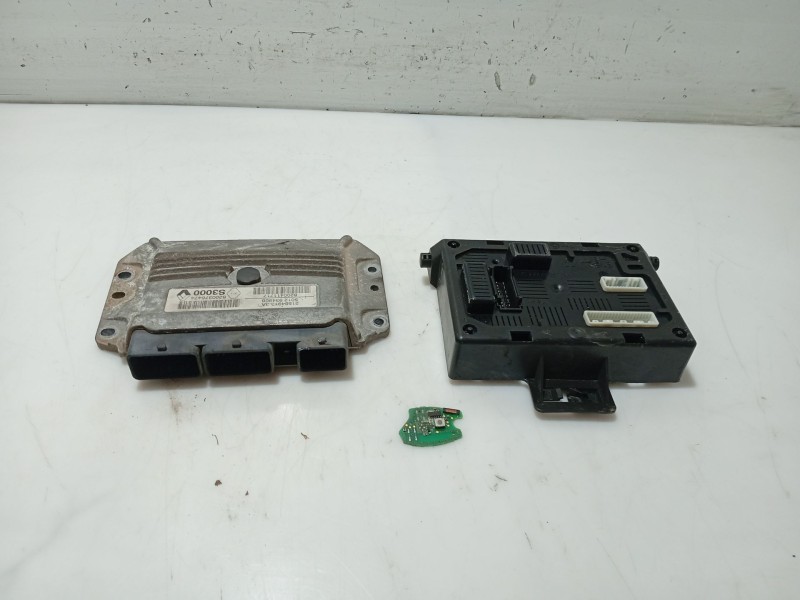 Recambio de centralita inmovilizador para renault modus referencia OEM IAM   