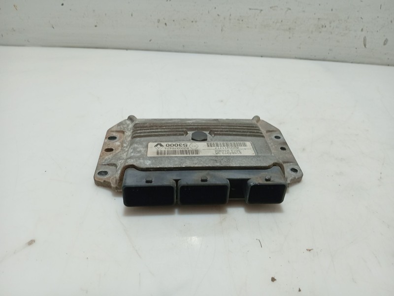 Recambio de centralita motor uce para renault modus referencia OEM IAM   