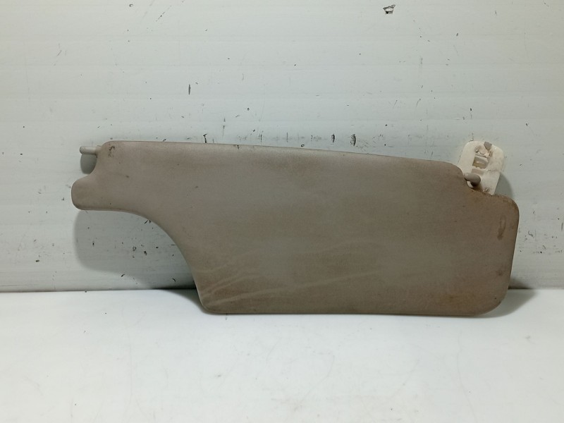 Recambio de parasol derecho para renault modus referencia OEM IAM   