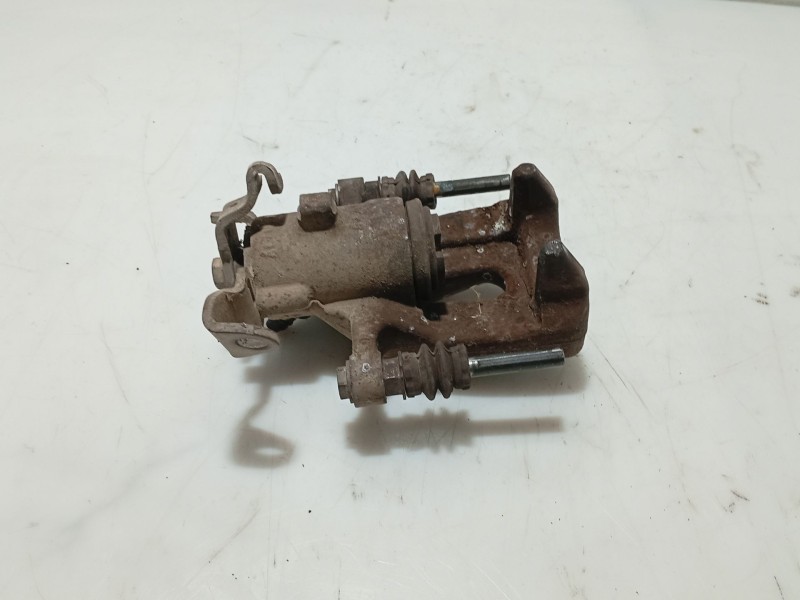 Recambio de pinza freno trasera derecha para renault modus referencia OEM IAM   