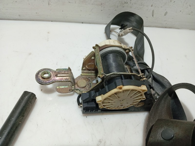 Recambio de cinturon seguridad delantero derecho para renault modus referencia OEM IAM   