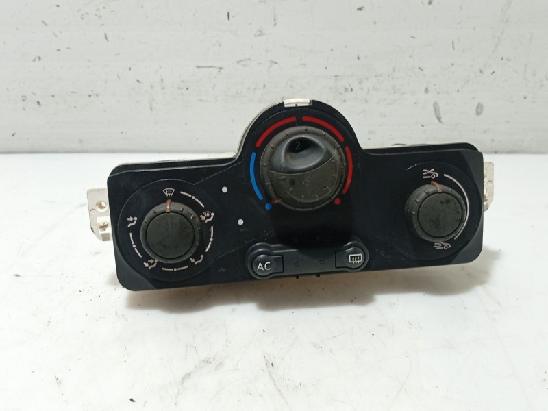 Recambio de mando calefaccion / aire acondicionado para renault modus referencia OEM IAM   