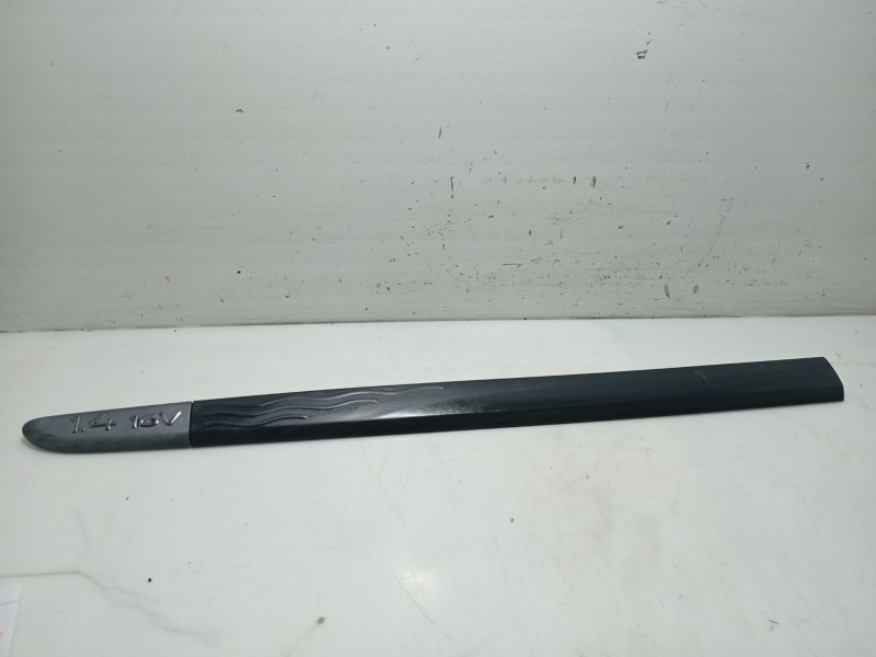 Recambio de moldura para renault modus referencia OEM IAM   