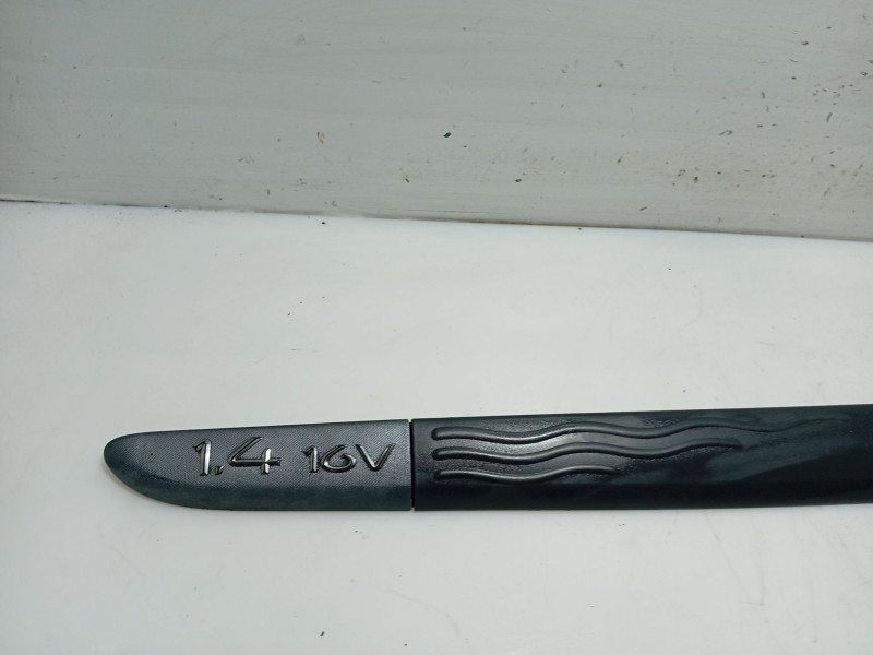 Recambio de moldura para renault modus referencia OEM IAM   