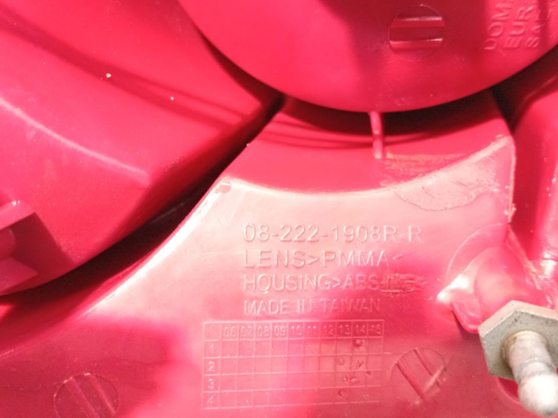 Recambio de piloto trasero derecho para chevrolet aveo / kalos hatchback (t200) 1.4 referencia OEM IAM 96540269  