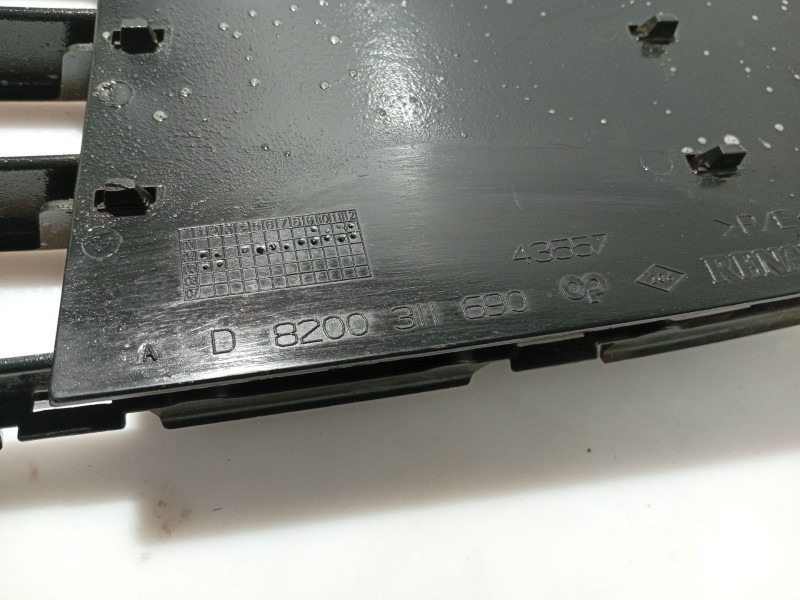 Recambio de moldura para renault modus referencia OEM IAM   