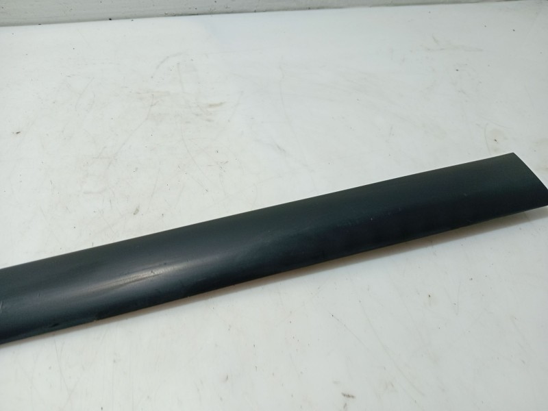 Recambio de moldura para peugeot 207/207+ (wa_, wc_) 1.6 hdi referencia OEM IAM 9680147677  