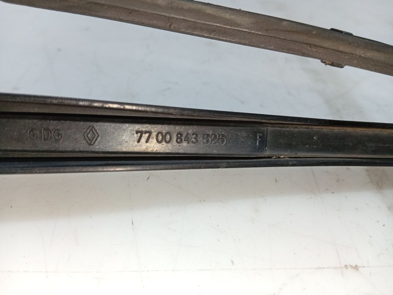 Recambio de brazo limpia delantero izquierdo para renault scénic i monospace (ja0/1_, fa0_) 1.9 dti (ja0n) referencia OEM IAM 77