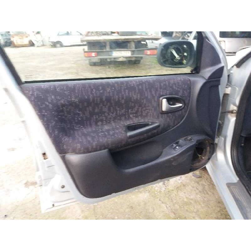 renault megane i fase 2 berlina (ba0) 1.9 dti diesel   |   0.99 - ... | 1999 | 80 cv / 59 kw del año 1999