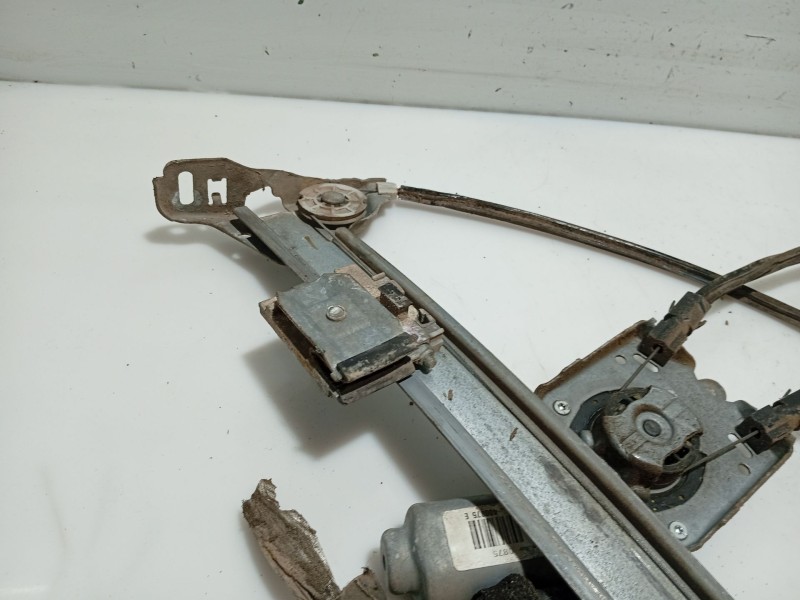 Recambio de elevalunas delantero derecho para renault megane ii coupe/cabrio referencia OEM IAM 0  