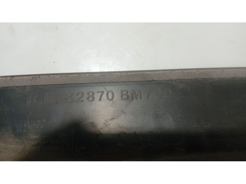 Recambio de moldura para nissan almera ii hatchback (n16) 2.2 di referencia OEM IAM 82870BM700  