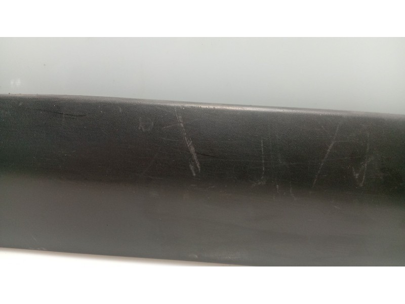 Recambio de moldura para nissan almera ii hatchback (n16) 2.2 di referencia OEM IAM 82871BM700  