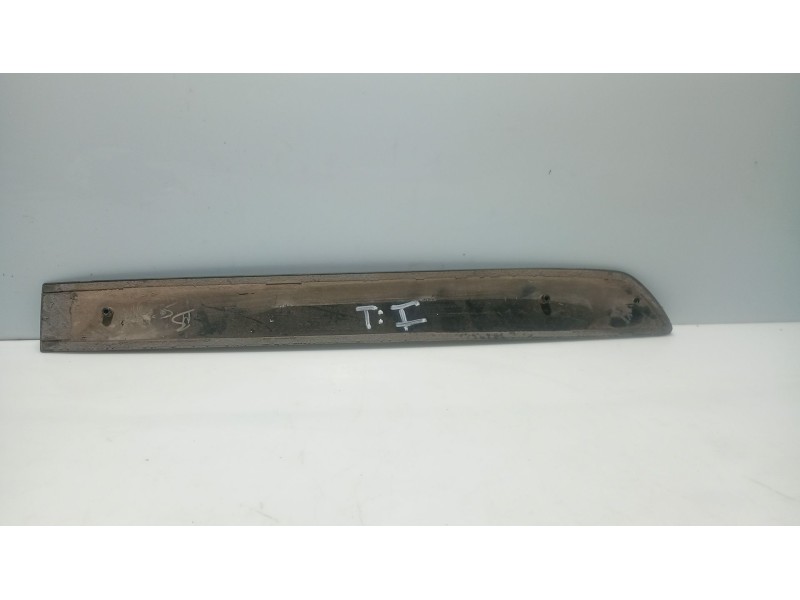 Recambio de moldura para nissan almera ii hatchback (n16) 2.2 di referencia OEM IAM 82871BM700  