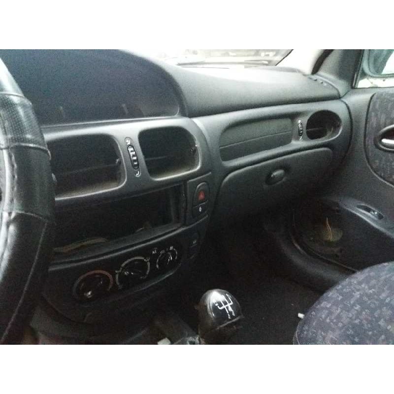 renault megane i fase 2 berlina (ba0) 1.9 dti diesel   |   0.99 - ... | 1999 | 80 cv / 59 kw del año 1999