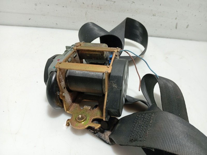 Recambio de cinturon seguridad delantero derecho para renault megane ii coupe/cabrio referencia OEM IAM 0  