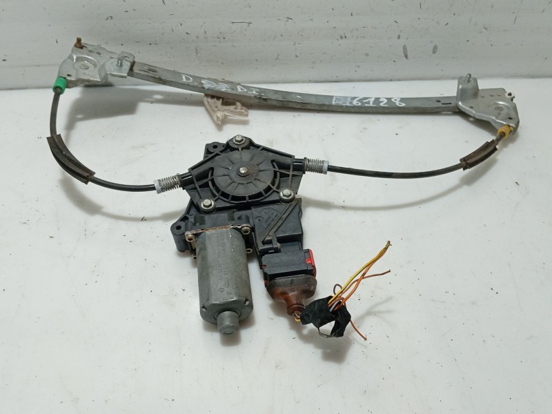 Recambio de elevalunas delantero izquierdo para peugeot 406 (8b) 2.0 16v referencia OEM IAM 9221F0  