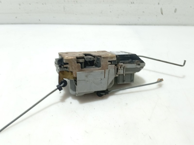 Recambio de cerradura puerta trasera izquierda para peugeot 406 (8b) 2.0 16v referencia OEM IAM 913758  