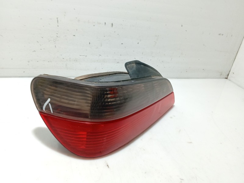 Recambio de piloto trasero izquierdo para peugeot 406 (8b) 2.0 16v referencia OEM IAM 6350E8  