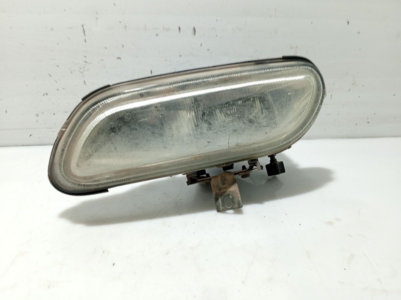 Recambio de faro antiniebla izquierdo para peugeot 406 (8b) 2.0 16v referencia OEM IAM 6204N3  