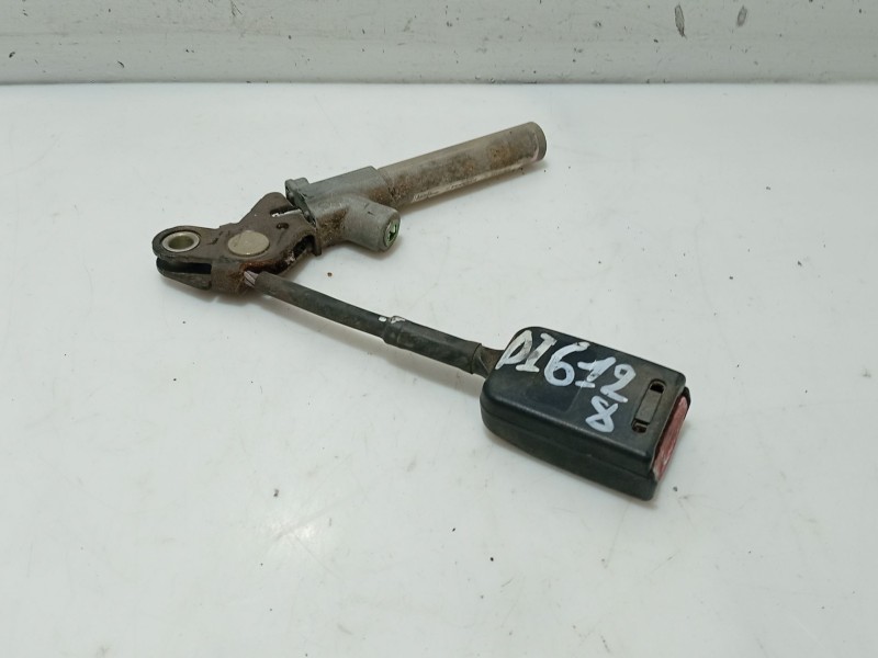 Recambio de anclaje cinturon delantero derecho para peugeot 406 (8b) 2.0 16v referencia OEM IAM   