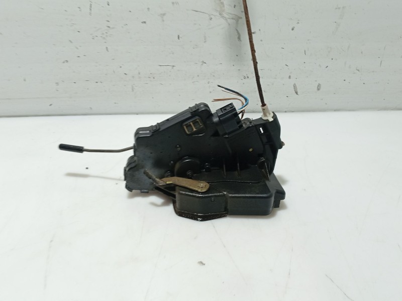 Recambio de cerradura puerta trasera derecha para bmw 3 (e46) 320 d referencia OEM IAM   