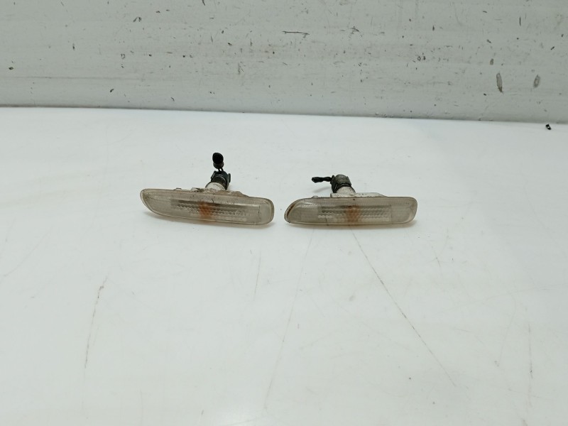 Recambio de piloto lateral izquierdo para bmw 3 (e46) 320 d referencia OEM IAM 63138370719  