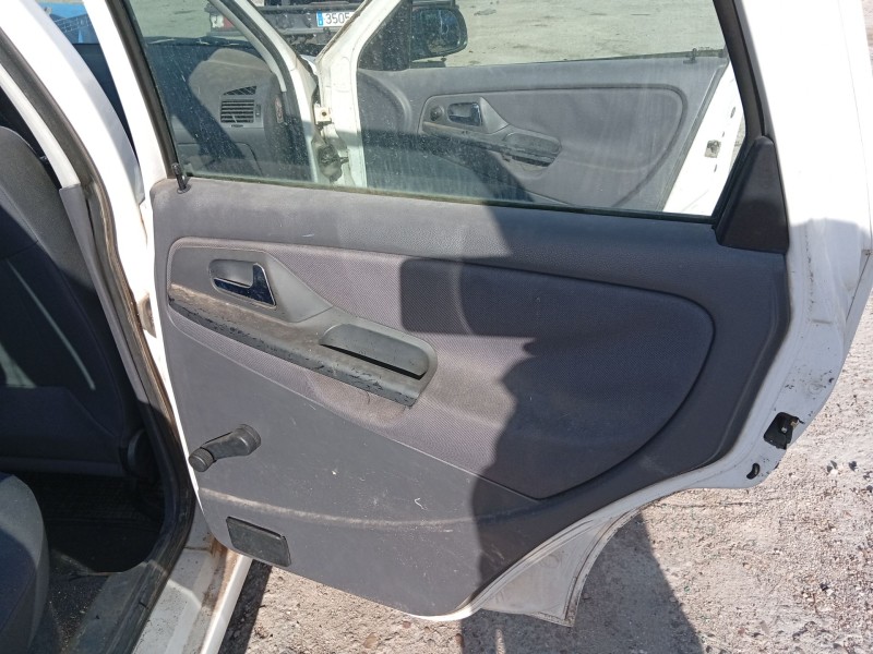 seat ibiza ii (6k1) del año 2000