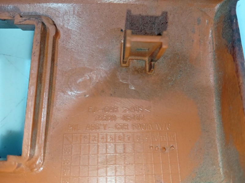 Recambio de moldura para ssangyong musso (fj) 2.9 td referencia OEM IAM   