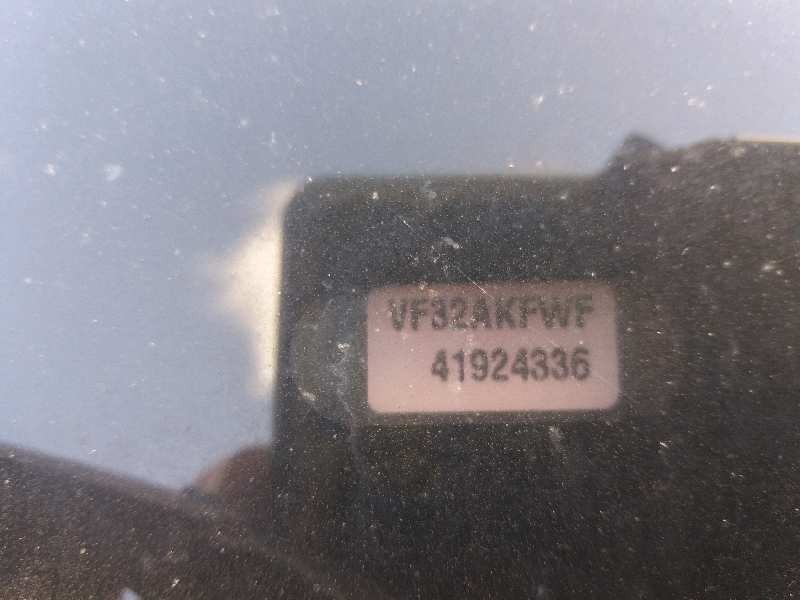 peugeot 206 berlina 1.4   |   0.98 - ... | 1998 | 75 cv / 55 kw del año 1998