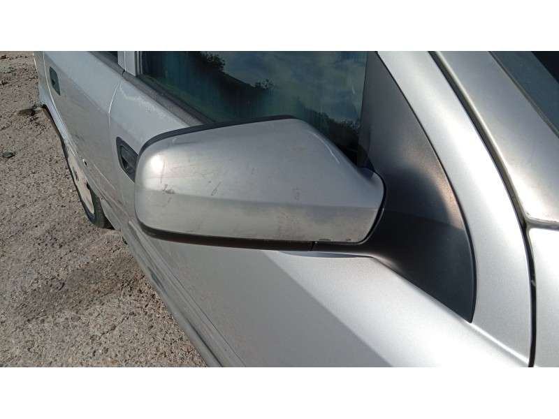 opel astra g sedán (t98) del año 1999