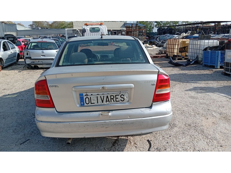opel astra g sedán (t98) del año 1999