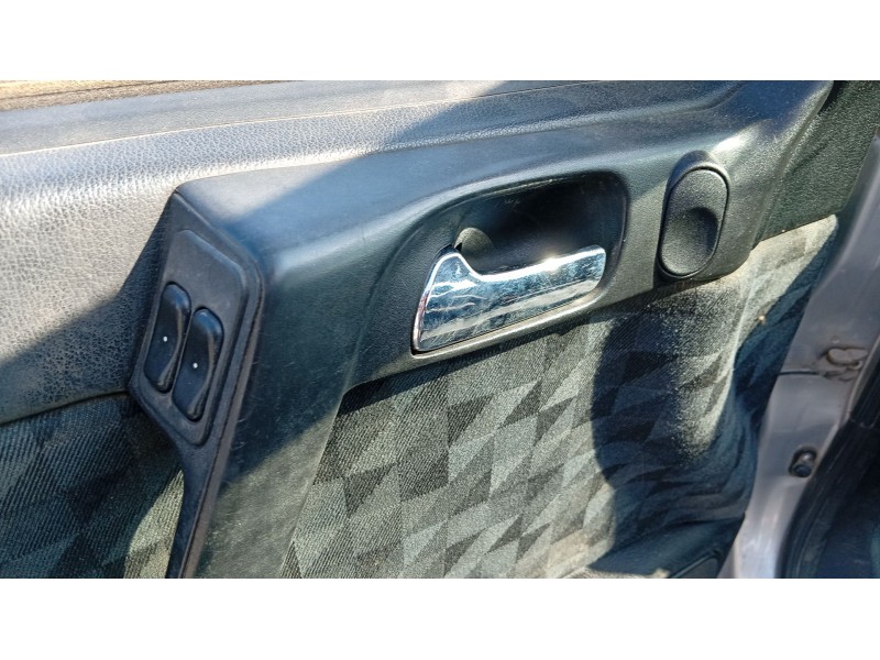 opel astra g sedán (t98) del año 1999