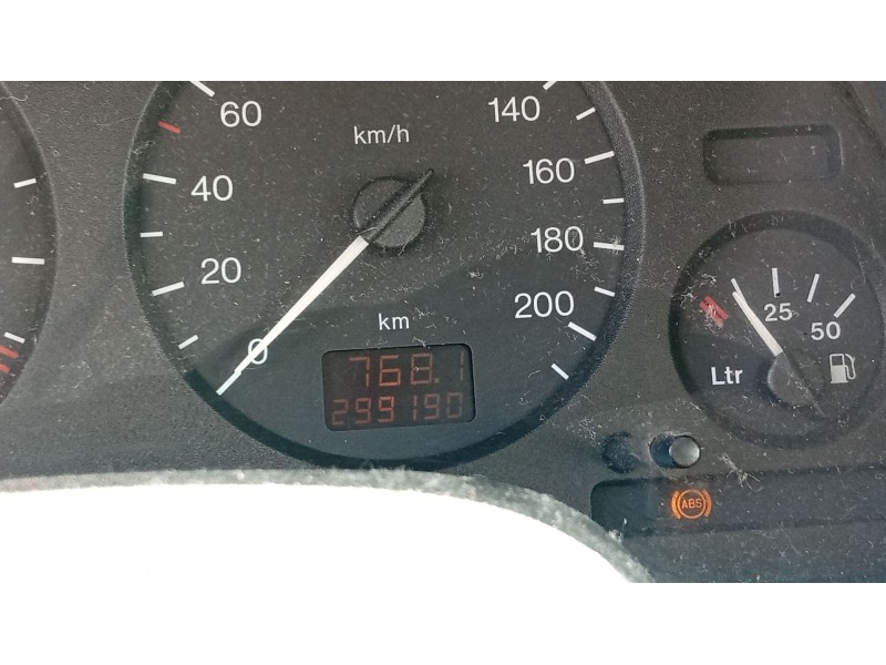 opel astra g sedán (t98) del año 1999