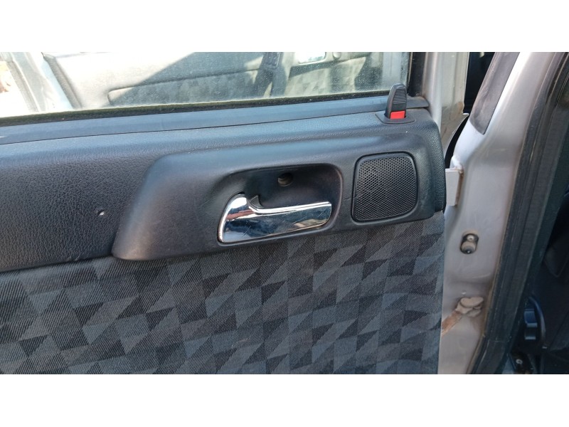 opel astra g sedán (t98) del año 1999