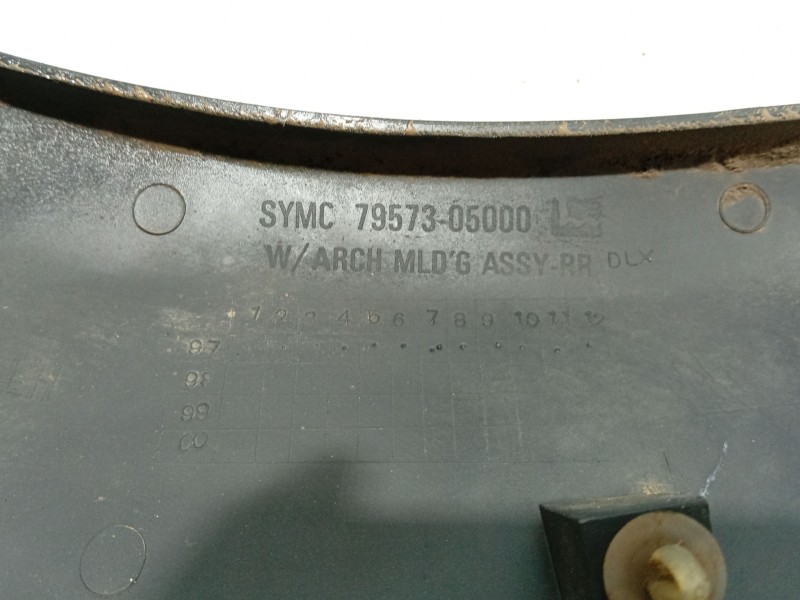 Recambio de moldura para ssangyong musso (fj) 2.9 td referencia OEM IAM   