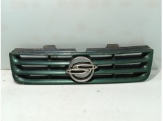 Recambio de moldura para ssangyong musso (fj) 2.9 td referencia OEM IAM   