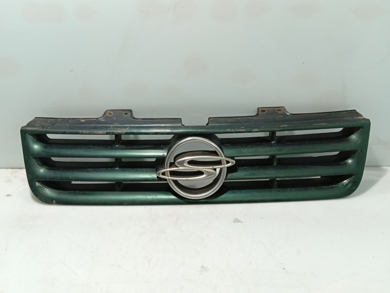 Recambio de moldura para ssangyong musso (fj) 2.9 td referencia OEM IAM   