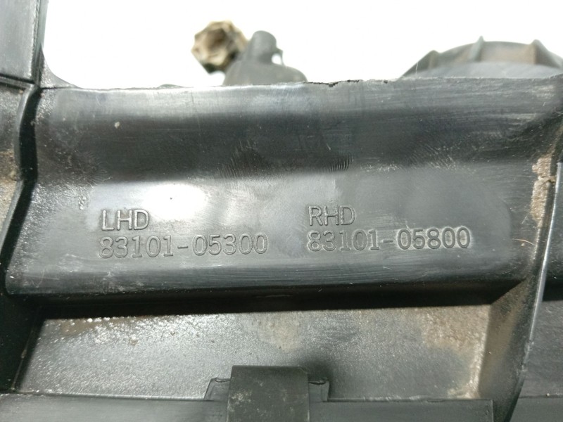 Recambio de faro izquierdo para ssangyong musso (fj) 2.9 td referencia OEM IAM   