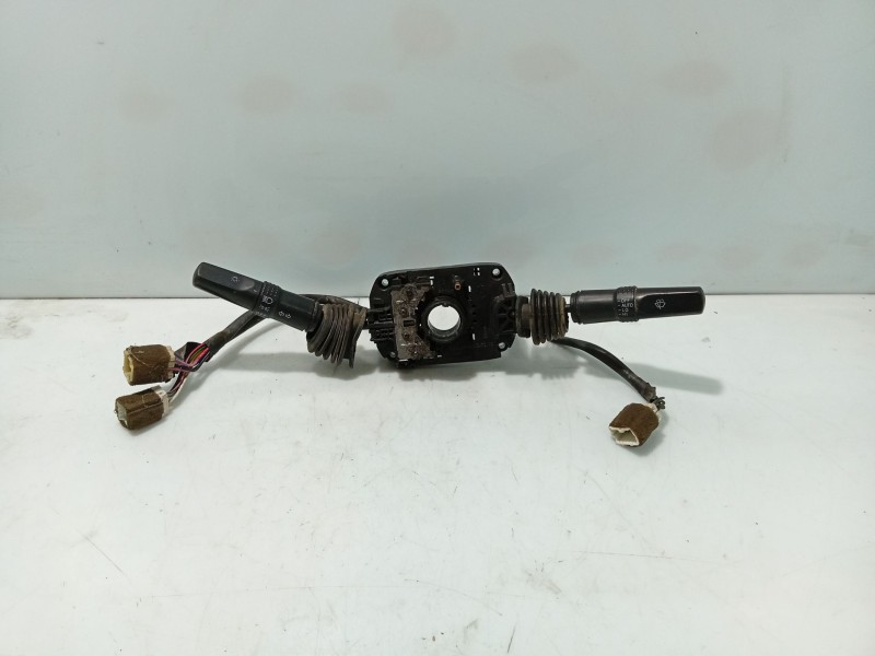 Recambio de mando volante para ssangyong musso (fj) 2.9 td referencia OEM IAM   