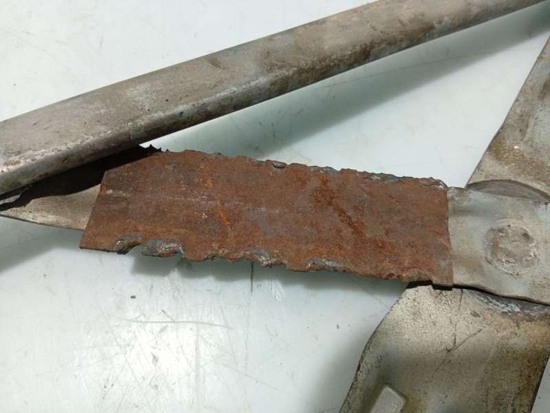 Recambio de elevalunas delantero izquierdo para ssangyong musso (fj) 2.9 td referencia OEM IAM   