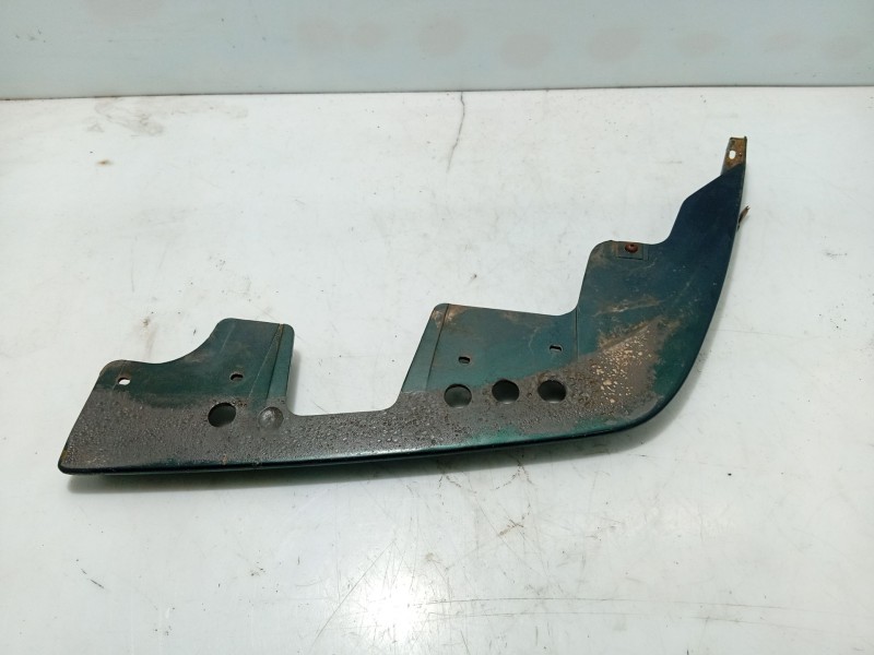 Recambio de moldura para ssangyong musso (fj) 2.9 td referencia OEM IAM   