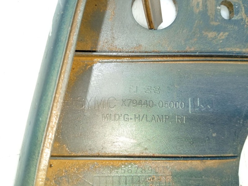 Recambio de moldura para ssangyong musso (fj) 2.9 td referencia OEM IAM   