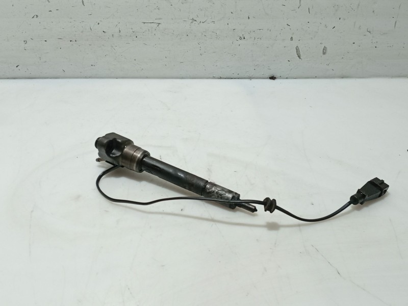 Recambio de inyector para bmw 3 (e46) 320 d referencia OEM IAM 13537789661  