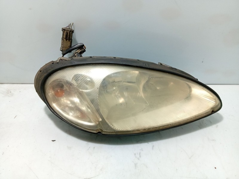 Recambio de faro derecho para chrysler pt cruiser (pt) 2.0 16v cat referencia OEM IAM   