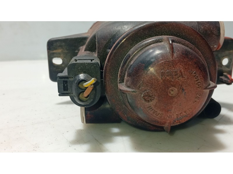 Recambio de faro antiniebla derecho para seat toledo ii (1m2) 1.9 tdi referencia OEM IAM 1M0941700B  